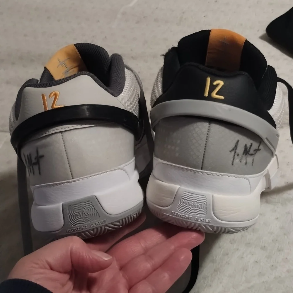 Ja Morant Nike basketball shoes - Picture 2 of 9